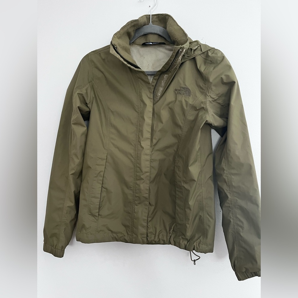 ⭐️2/$45⭐️ North Face Resolve 2 jacket size XS